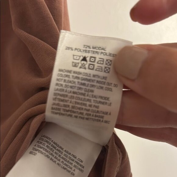 Size M top - Picture 3 of 5